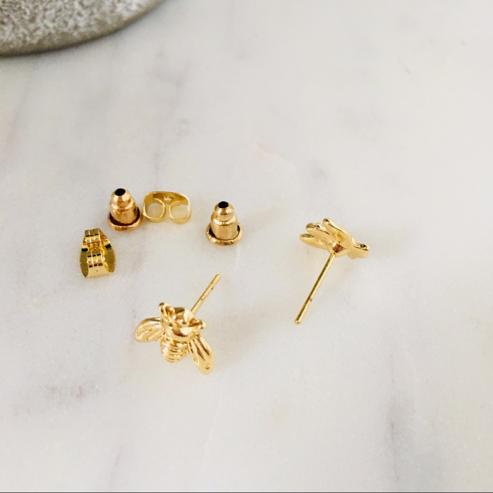 Delicate 18K Gold Plated Bee Studs - Picture 4 of 4